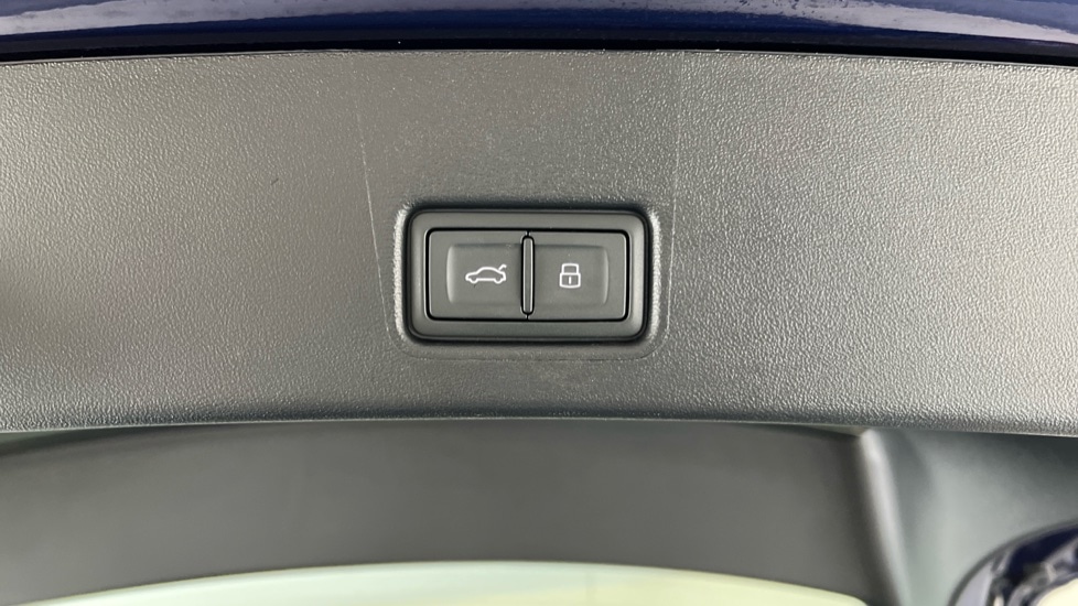 Used Audi Q4 e-tron 2025 for sale - 76796275: Photo 37