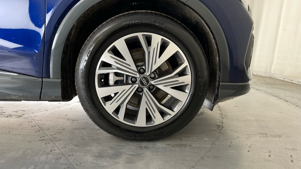 Used Audi Q4 e-tron 2025 for sale - 76796275: Photo 5