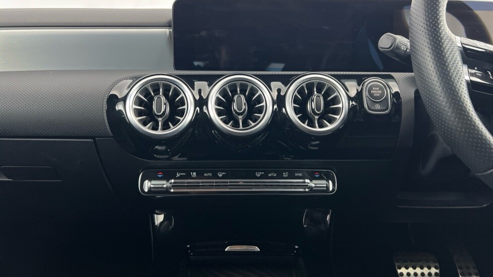 Used Mercedes-Benz CLA 2024 for sale - 76415257: Photo 12