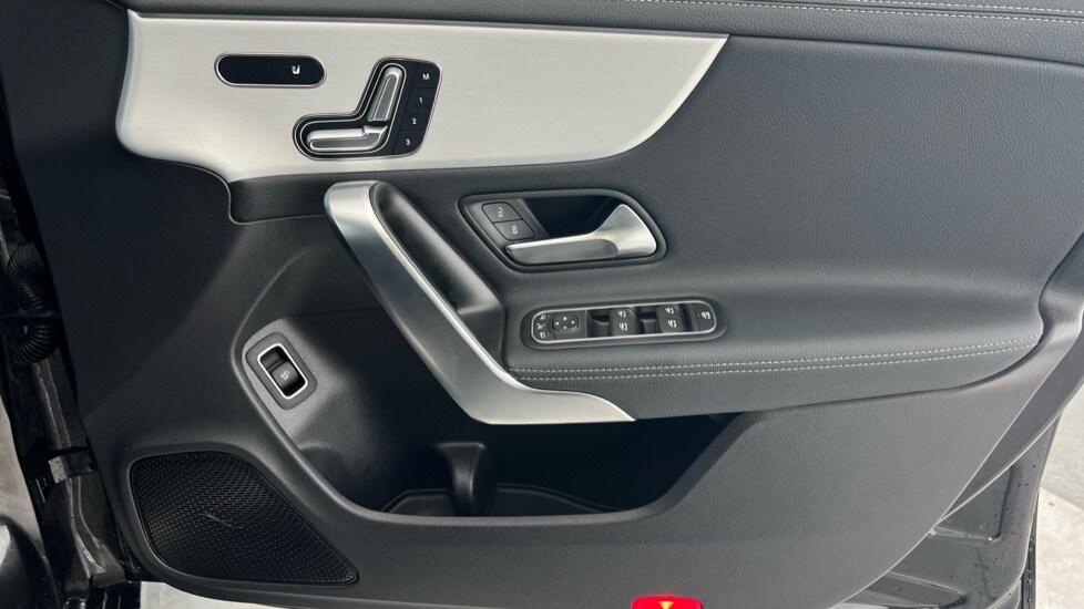 Used Mercedes-Benz CLA 2024 for sale - 76415257: Photo 30