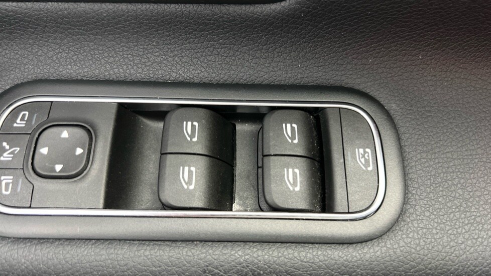 Used Mercedes-Benz CLA 2024 for sale - 76415257: Photo 43