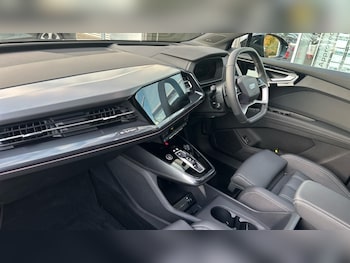 Used Audi Q4 e-tron 2025 for sale - 76556976: Photo