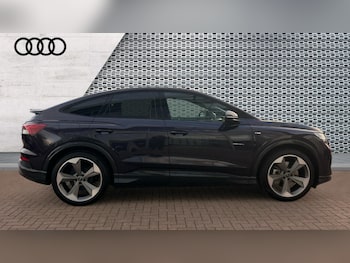 Used Audi Q4 e-tron 2025 for sale - 76556976: Photo