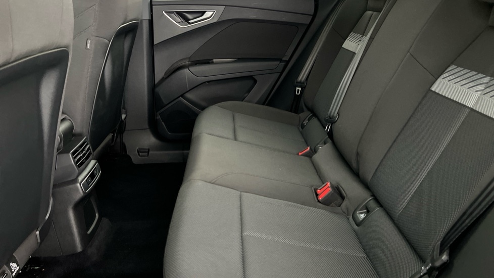 Used Audi Q4 e-tron 2022 for sale - 76441920: Photo 15