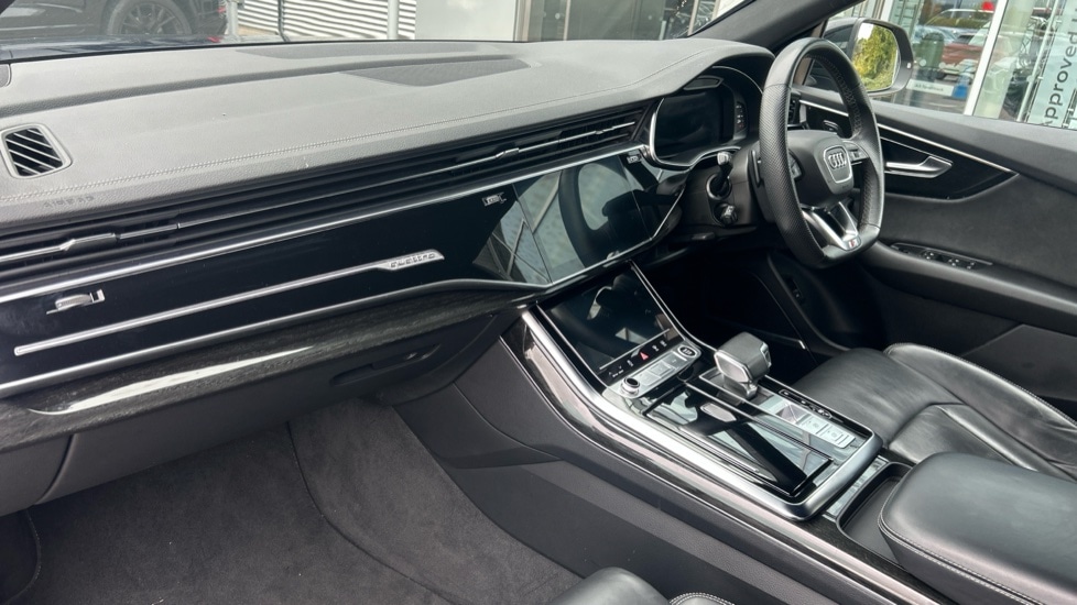 Used Audi Q8 2022 for sale - 75886993: Photo 2