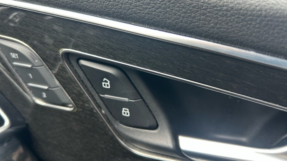 Used Audi Q8 2022 for sale - 75886993: Photo 57