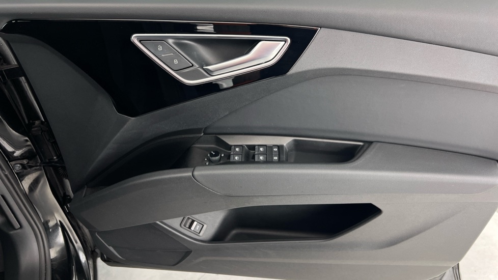 Used Audi Q4 e-tron 2022 for sale - 76438056: Photo 30
