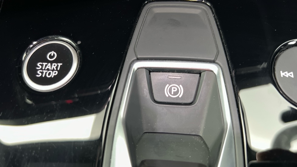 Used Audi Q4 e-tron 2022 for sale - 76438056: Photo 40