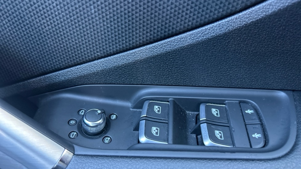 Used Audi Q2 2023 for sale - 76124429: Photo 28