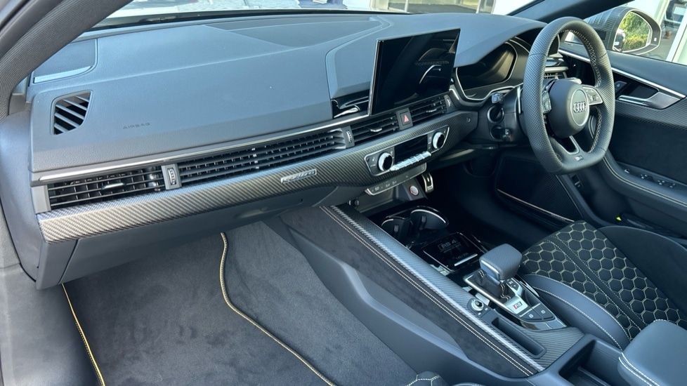 Used Audi RS4 2025 for sale - 77079056: Photo 2