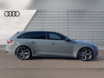 Used Audi RS4 2025 for sale - 77079056: Photo