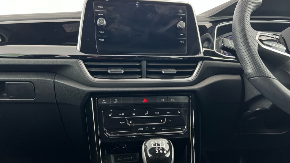 Used Volkswagen T-Roc 2022 for sale - 76124831: Photo 12