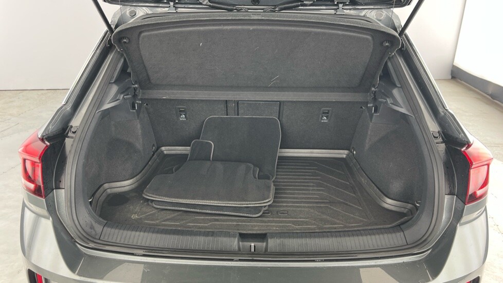 Used Volkswagen T-Roc 2022 for sale - 76124831: Photo 15