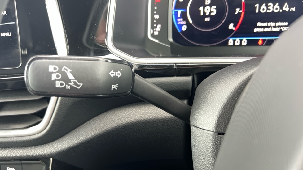 Used Volkswagen T-Roc 2022 for sale - 76124831: Photo 25