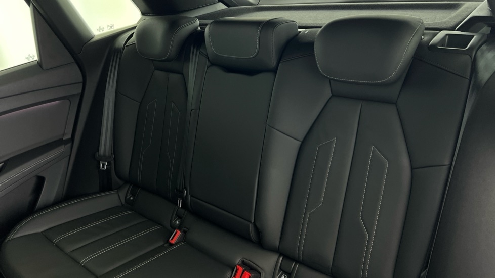Used Audi Q4 e-tron 2024 for sale - 76328010: Photo 15