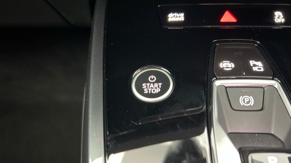 Used Audi Q4 e-tron 2024 for sale - 76328010: Photo 41