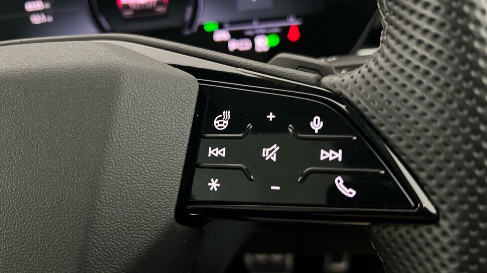 Used Audi Q6 e-tron 2024 for sale - 76384341: Photo 31