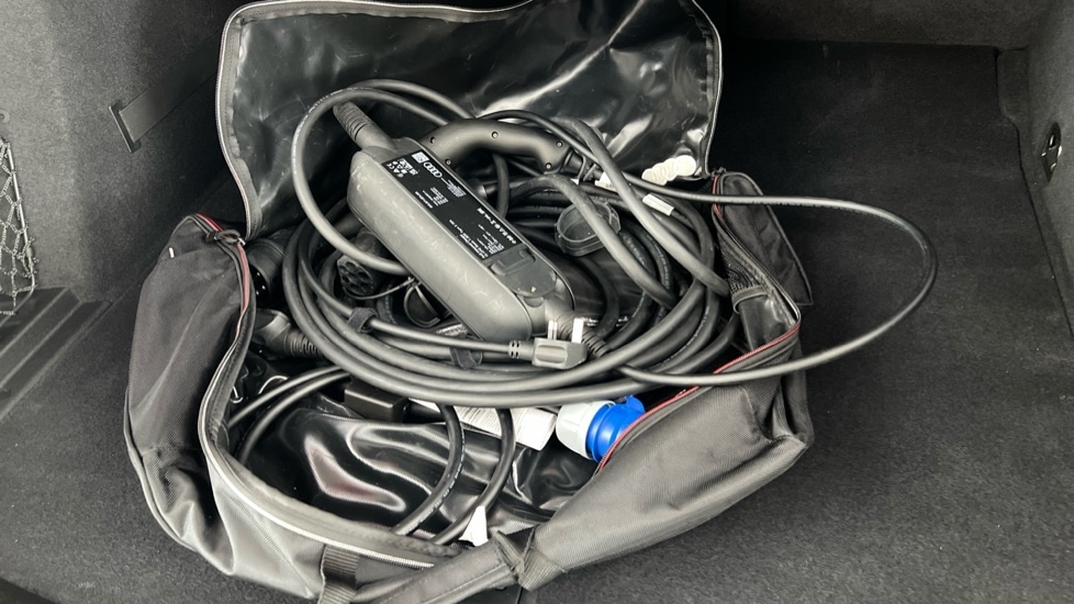 Used Audi Q6 e-tron 2024 for sale - 76384341: Photo 45