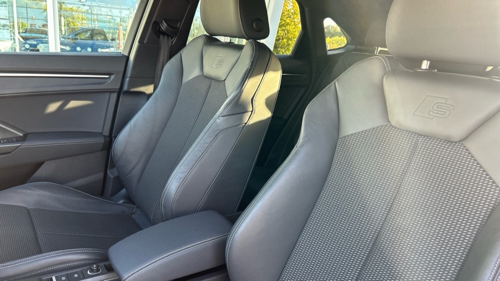 Used Audi Q3 2023 for sale - 76552277: Photo 17