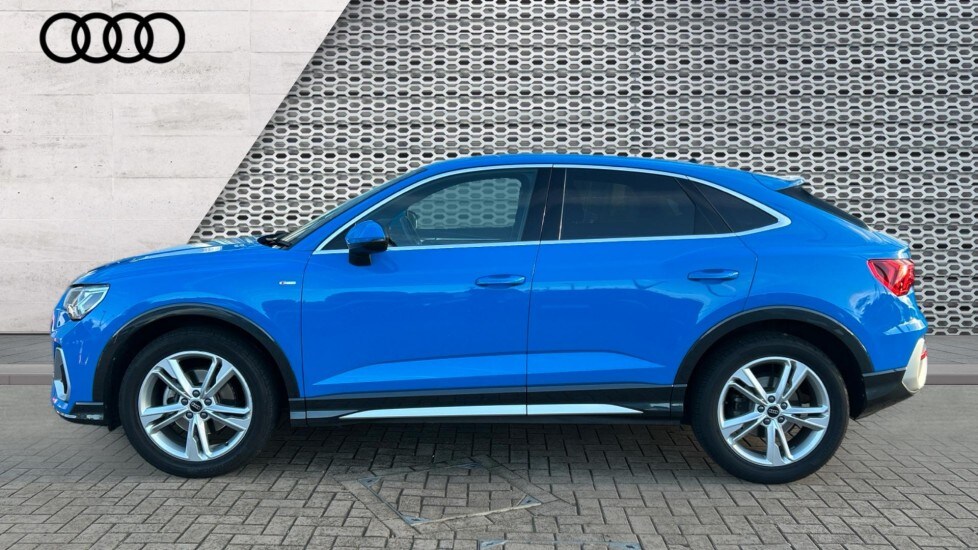 Used Audi Q3 2023 for sale - 76552277: Photo 9