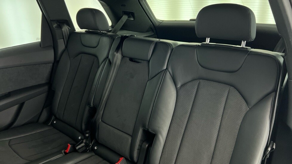 Used Audi Q7 2023 for sale - 76796278: Photo 15
