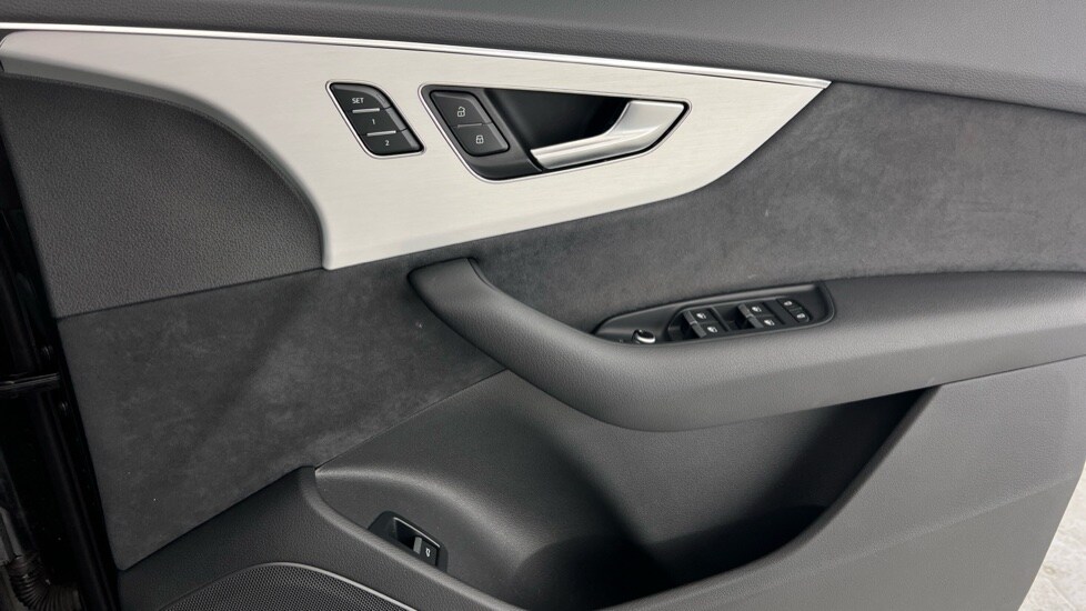 Used Audi Q7 2023 for sale - 76796278: Photo 31