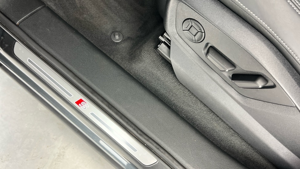 Used Audi Q7 2023 for sale - 76796278: Photo 39