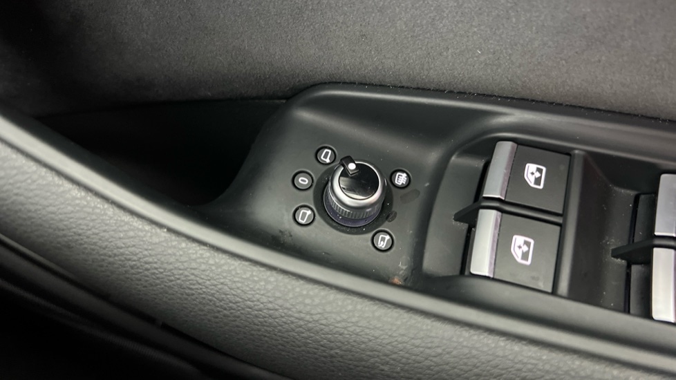 Used Audi Q7 2023 for sale - 76796278: Photo 40