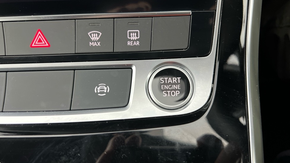 Used Audi Q7 2023 for sale - 76796278: Photo 45