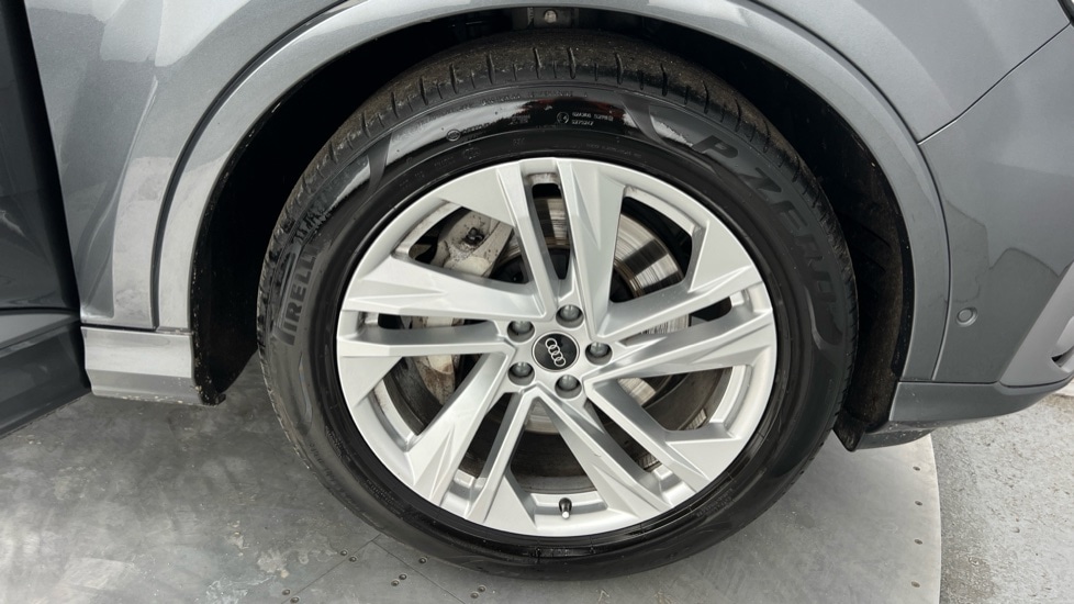 Used Audi Q7 2023 for sale - 76796278: Photo 5