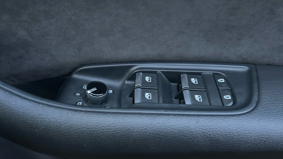 Used Audi Q8 2022 for sale - 76668229: Photo 28