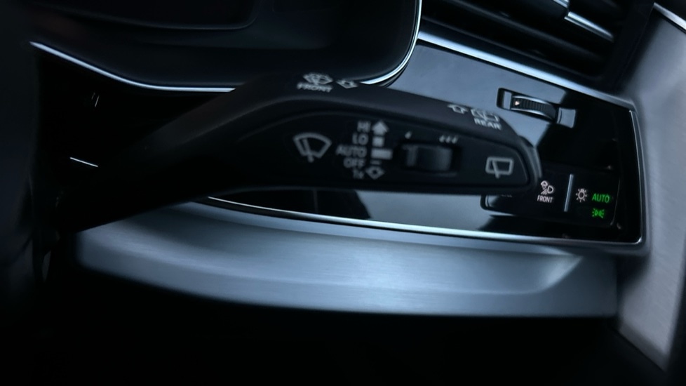 Used Audi Q8 2022 for sale - 76668229: Photo 30