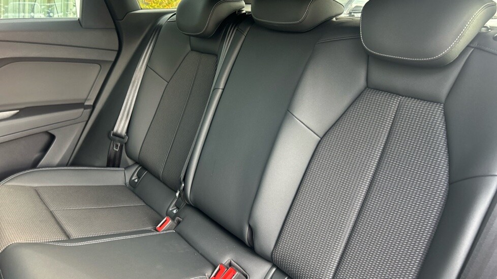 Used Audi Q4 e-tron 2022 for sale - 76672574: Photo 15