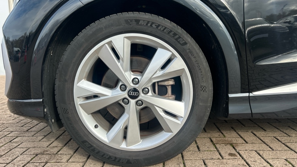 Used Audi Q4 e-tron 2022 for sale - 76672574: Photo 5