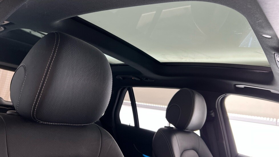 Used Mercedes-Benz GLC 2020 for sale - 76312084: Photo 34