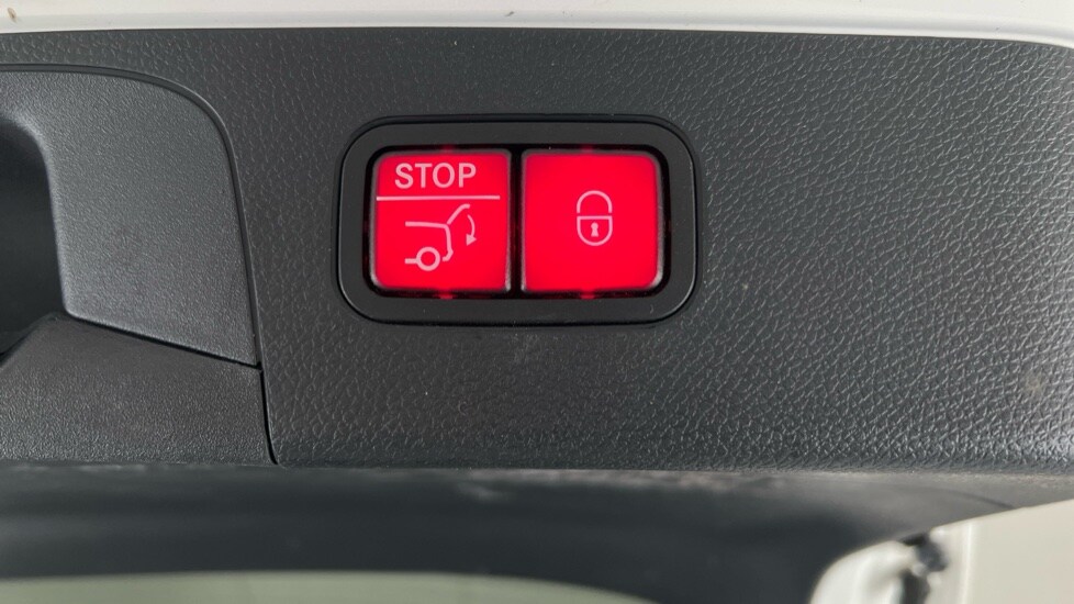 Used Mercedes-Benz GLC 2020 for sale - 76312084: Photo 39