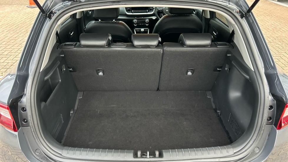 Used Kia Stonic 2021 for sale - 76552295: Photo 15