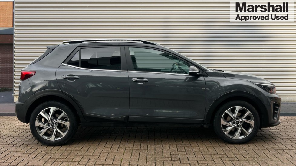 Used Kia Stonic 2021 for sale - 76552295: Photo 2