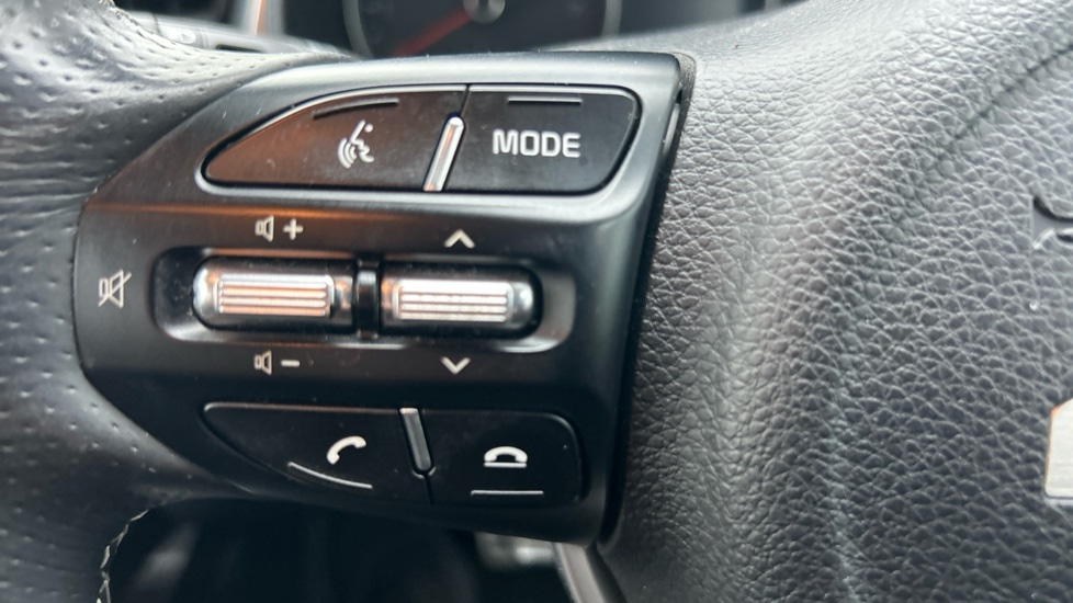 Used Kia Stonic 2021 for sale - 76552295: Photo 23