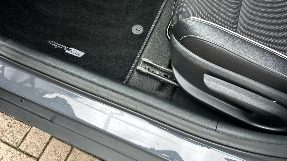 Used Kia Stonic 2021 for sale - 76552295: Photo 37