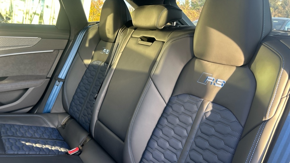 Used Audi RS6 2025 for sale - 76540131: Photo 15