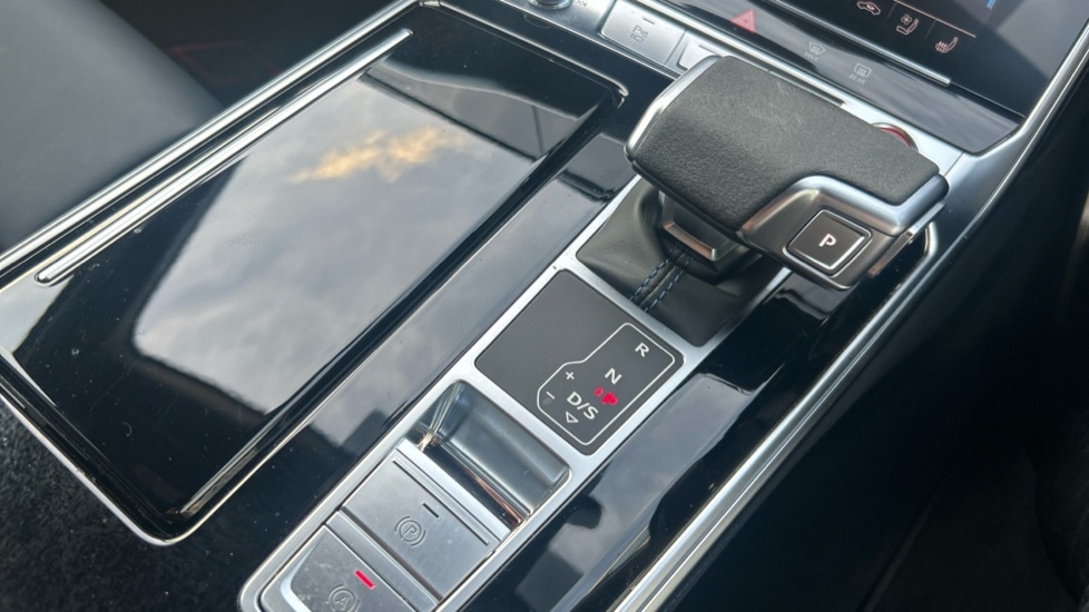 Used Audi RS6 2025 for sale - 76540131: Photo 19