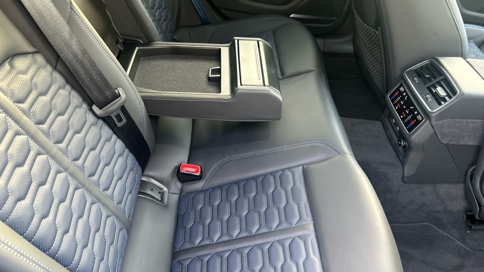 Used Audi RS6 2025 for sale - 76540131: Photo 44