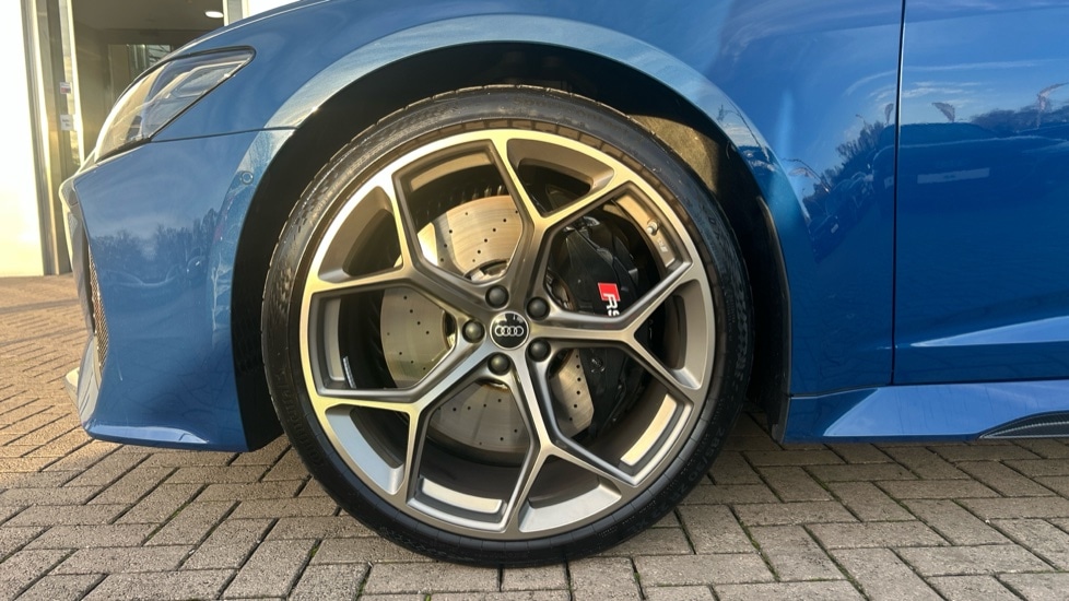 Used Audi RS6 2025 for sale - 76540131: Photo 5