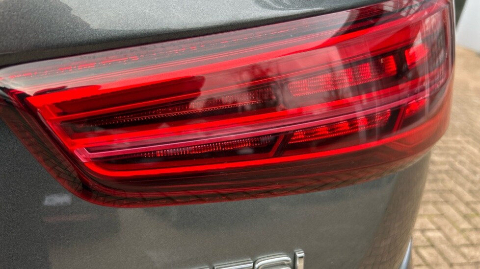 Used Audi Q3 2018 for sale - 76731452: Photo 33