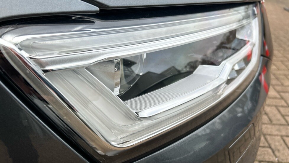 Used Audi Q3 2018 for sale - 76731452: Photo 34