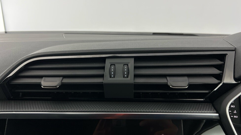 Used Audi Q3 2025 for sale - 76796274: Photo 16