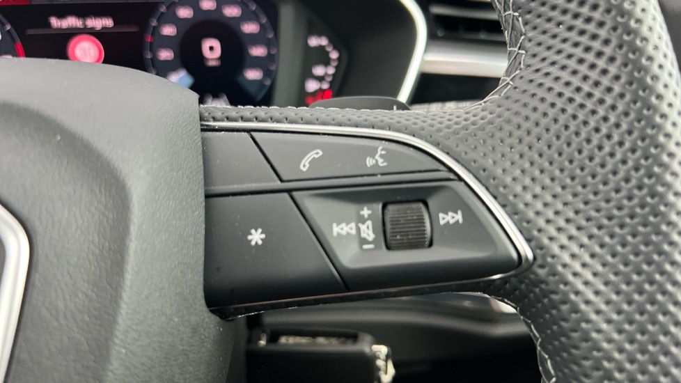 Used Audi Q3 2025 for sale - 76796274: Photo 41