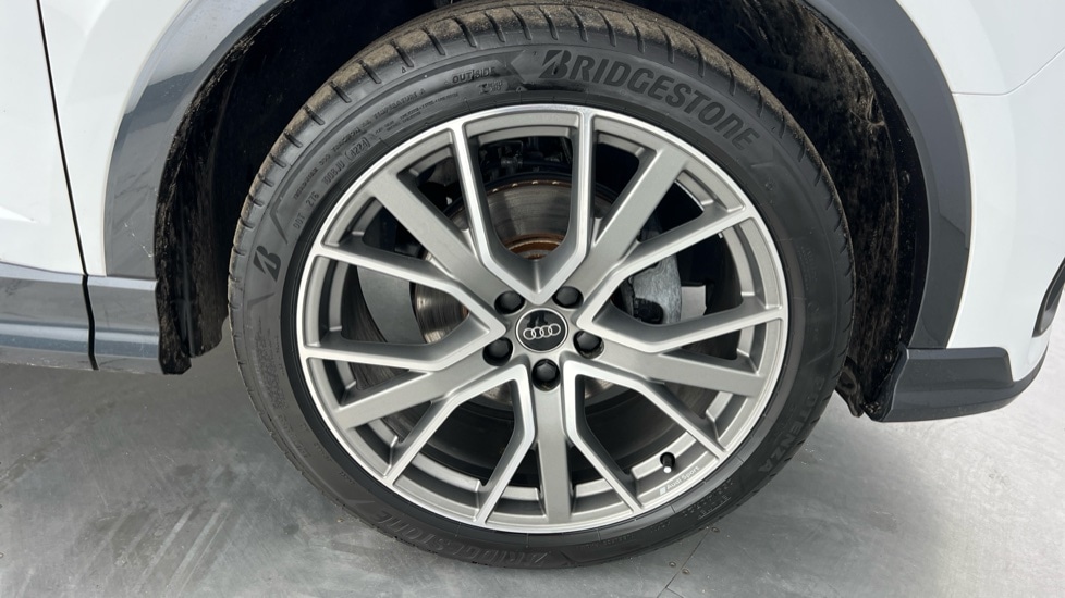 Used Audi Q3 2025 for sale - 76796274: Photo 5