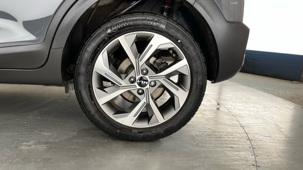 Used Kia Stonic 2023 for sale - 76112456: Photo 18